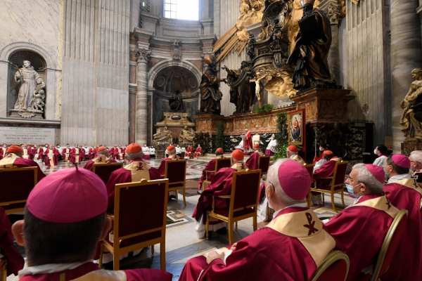 ĐTC dâng Thánh lễ cầu nguyện cho các Hồng y và Giám mục qua đời