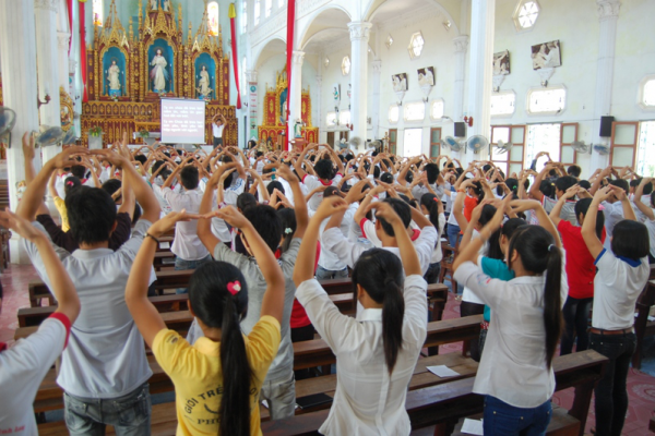 GPTB - Huấn luyện Tình nguyện viên tại Giáo hạt Đông Hưng - 2012