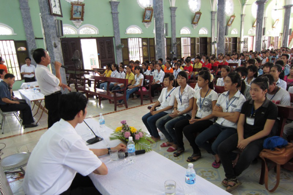 GPTB - Huấn luyện Tình nguyện viên tại Giáo hạt Thành Phố - 2012