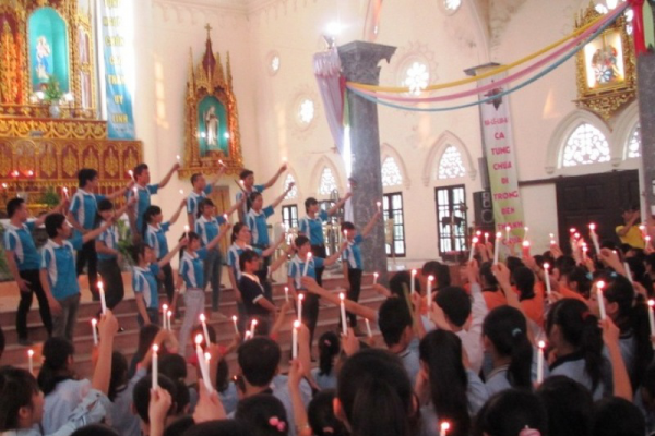 GPTB - Giới trẻ Giáo hạt Thành Phố hội ngộ tại Giáo xứ An Châu - 2013