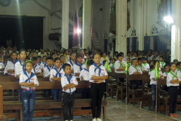 Lễ ra mắt xứ đoàn TNTT Đa-minh, giáo xứ Quan Cao - 2014