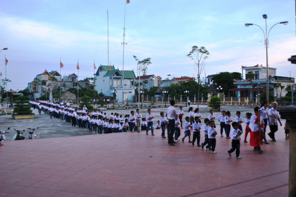 Liên đoàn TNTT Giuse Khang GPTB - Lễ ra mắt xứ đoàn TNTT Các thánh Tử Đạo - Đền thánh Đông Phú - 2015