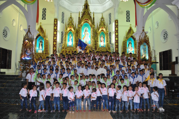 Liên đoàn TNTT Giuse Khang GPTB - Hình ảnh lễ ra mắt xứ đoàn TNTT Stêphanô Vinh - Giáo xứ Trung Thành - 2015