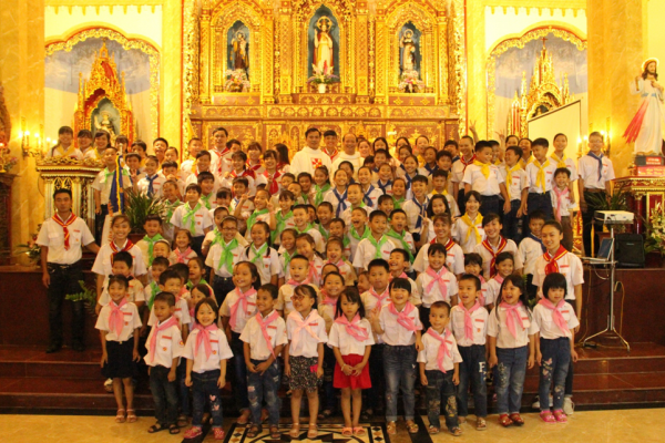 Liên đoàn TNTT Giuse Khang GPTB - 130 đoàn sinh thuộc xứ đoàn TNTT Vinh sơn – Giáo xứ Phú Giáo hân hoan trong ngày ra mắt - 2017