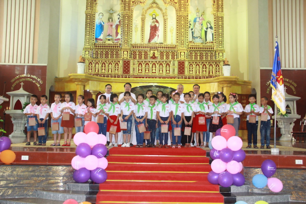 Ban giáo lý Giáo xứ Chính tòa tổ chức mừng tết Trung thu và khai giảng năm học mới cho các em thiếu nhi - 2018
