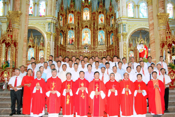 Giáo hạt Bắc Tiền Hải trao văn thư bổ nhiệm cho quý viên chức HĐMV Giáo xứ, giáo họ trong giáo hạt