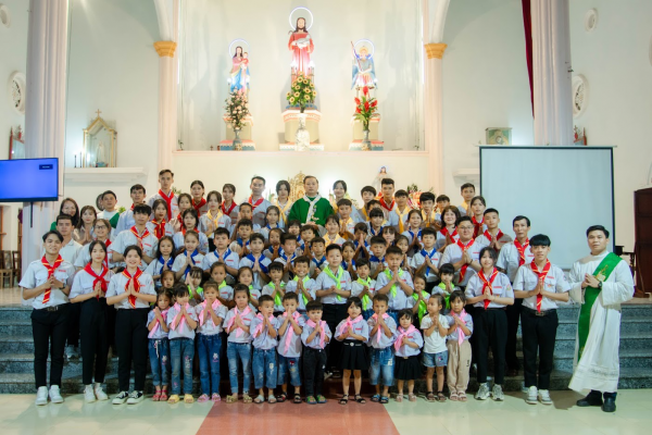 Xứ đoàn TNTT Giuse Đặng Đình Viên - Giáo xứ Minh Châu ra mắt và thành lập