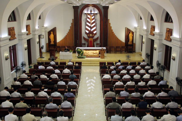 Linh mục đoàn Giáo phận Thái Bình tĩnh tâm tháng 8-2022