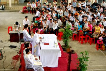 Sinh viên Công Giáo Liên địa phận tại Thái Bình - Chùm ảnh tiếp sức mùa thi 2011